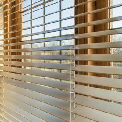 Cleaning window blinds – Key supplies and steps